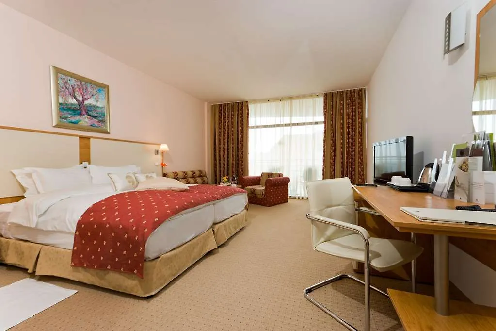 Hotell Apollo Spa Resort - Ultra All-Inclusive , Pools & Free Beach, Individual Ac In Every Room Golden Sands